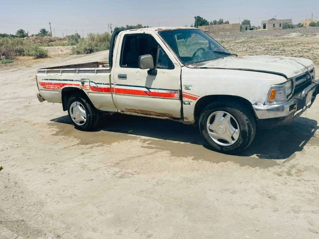 سلام عليكم للبيع تيوته مديل 90 محرك كير شاصي مكفولات رقم قادسيه الماني شرط تحويل ثاني يوم كهربايات شقاله سياره جاهزه  بلاد تخم تاير حداديه جديده مال جناي جاهزه 
دوشمه جديده 
سعر 25 وبيها مجال 
مكاني سماوى قضاء الخضر 
تصل ***********
مكلف بنشر 
بيع او مراوس بيكم فقط

