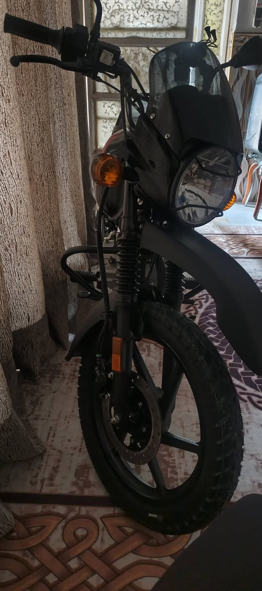 سلام عليكم شباب دراجه بوكسر مديل 25 دراجه جديده بعده على سحك دراجه رقم اربيل بسم شركه تحويل بسمك على صاحب شركه مجاني العنوان ديوانيه شارع الوكفه سعر 2500 رقم تلفون ‏‪***********‬‏
