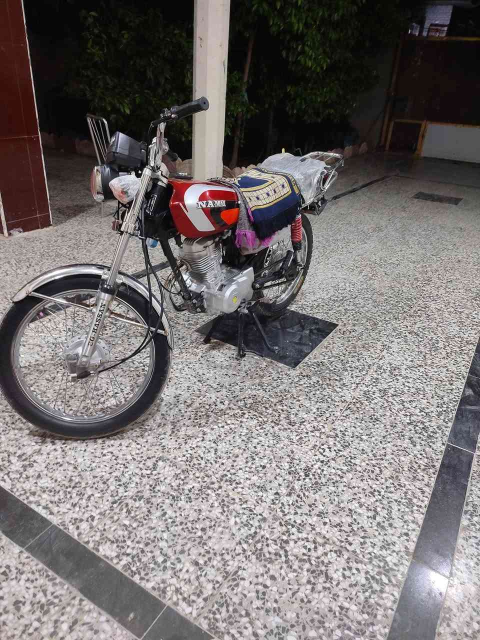 دراجه نامه امتياز البيع دراجه نضيفه كدامك مفتوحه مره وحده 
 موديل 25  تواصل هاص


**إذا كنت صاحب هذا الإعلان وتريد حذفه لأي سبب، رجاءا أرسل رسالة إلى الدعم الفني**