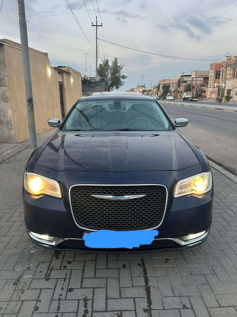 حاويه ادوات بدون كص بيها قطعه وحده صبغ ٢٠١٦ جاملغ امامي شاصيها بلاد ماملعوب بيه لامرمز ولاشي السياره جاهزه وبدون نقص مكانها بصره الشراي يتصل السعر ١١٥
***********
