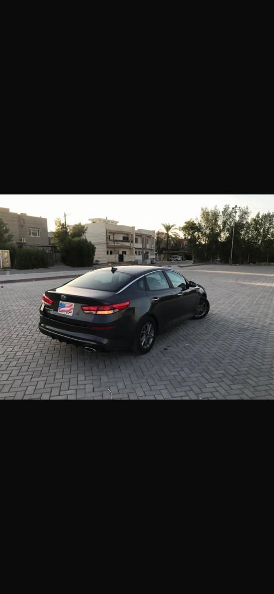 السلام عليكم اخوان للبيع فقط او مراوس سبورتج 

السعر 143
وبي مجال بسيط

كيا اوبتما موديل 2020 وارد امريكي  ضرر جاملغ فقط صبغ 

مواصفاتها. 
حساسات
شاشه نفكيشن
تبريد قطعتين
وبعد بيهه مواصفات 
رقم شمالي تحويل او وكاله 
مكان سياره بغداد الطوبجي
***********
