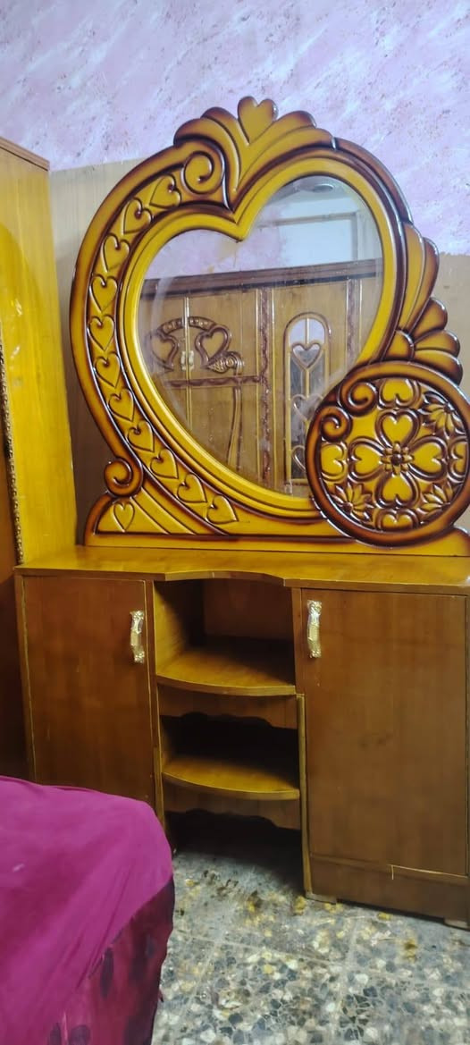 غرفه صاج 5ابواب ملحق السعر 550 ألف المكان الحسينيه الراشديه بغداد يوجد توصيل بل اجره  التواصل على الرقم ‏‪0774 056 3447‬‏
