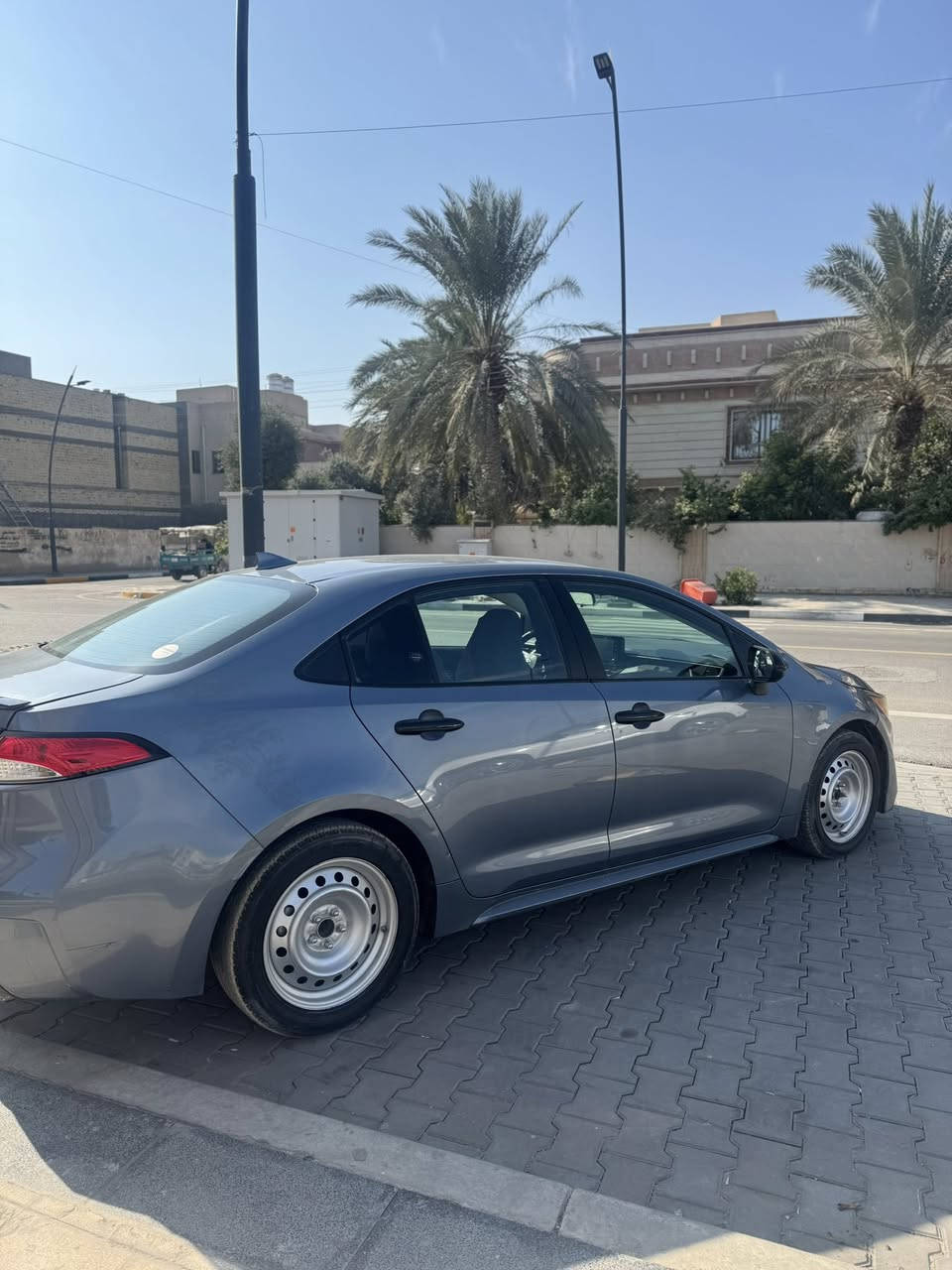 السلام عليكم 
كورلا 22 لون بحري فئة LE رقم بصرة معوقين سنوية 2029 
السيارة مكينة كير مكفول تبريد تدفئة السيارة جاهزة السونار وصور الحادث مرفقات وية الصور 
السعر :130$ وبيهة مجال تجي وتشوف وبخدمتك 
عنوان السيارة البصرة 
للتواصل واتساب او سيم كارت : ***********
