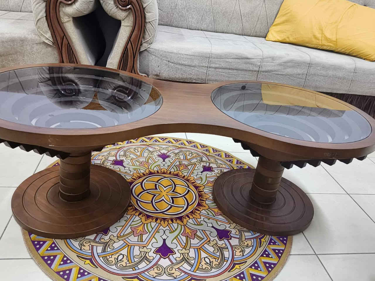 طبلة وسطية زجاجية و خشب صاج للبيع حط سعرك الرقم ***********
