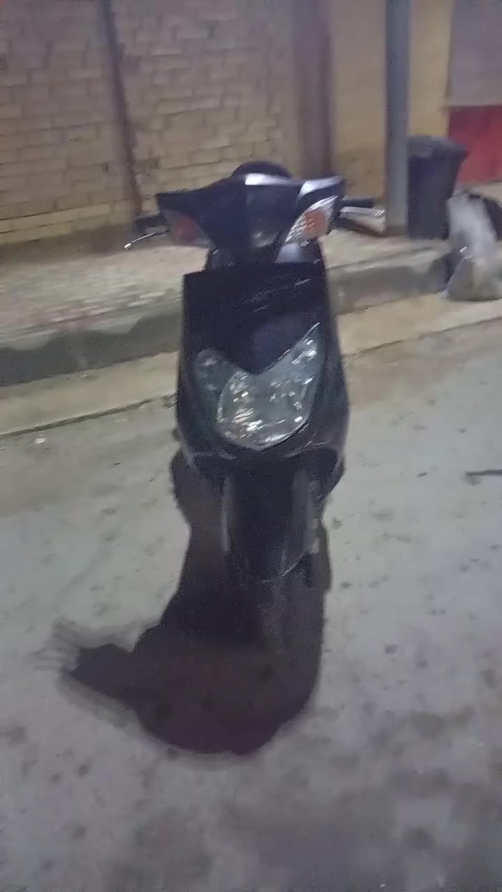 السلام عليكم دراجه سكن السحل بيع دراجه وكاله فقط بيها شخص بسيط بالصفحه موديل 2013 عنوان كربلاء السعر بالخاص***********
