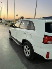 سورنتو 2013 كفاله عامه من صبغ وتبديل  07819409715