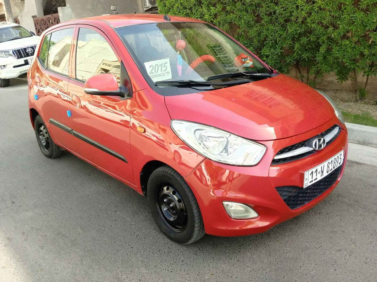 🚗 للبيع – هيونداي i10 هاج باك 
📍 الموقع: … (ديالى_بعقوبه)

الموديل: 2015
رقم نكليزي +هزه جديده
الحالة: ممتازة من الداخل والخارج
الكير: أوتوماتيك
اللون: أحمر
شاشة اندرويد +كامره 
تحويل ثاني يوم 
الماكينة والجير: 1.2 لتر (4 سلندر) خالية من المشاكل
تبريد وتدفئة ممتازه جدا 
الداخلية: بحالة جيدة جداً، المقاعد جديدة مع أغطية نظيفة
الإطارات جيدة + السيارة اقتصادية جداً في البنزين

💰 السعر المطلوب: … (85$) بيها مجال بسيط

📞 للاستفسار: … (***********)

السيارة جاهزة للفحص والبيع، والصور توضح حالتها
