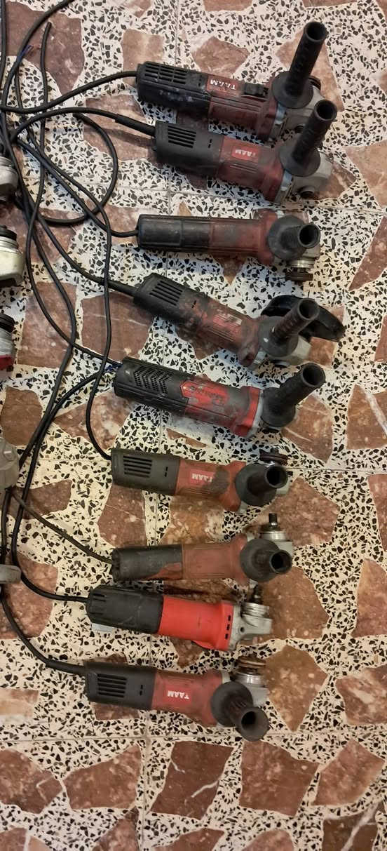 السلام عليكم شغالات على الفحص مكان مدينة الصدر سعر الوحده ١٥ قفل دريل وكوسره للاستفسا
للاستفسار خاص او الاتصال ***********
