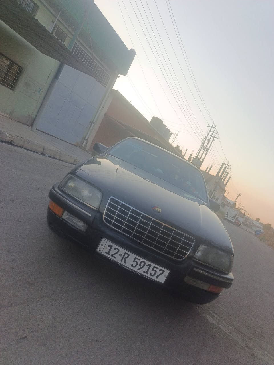 السلام عليكم أوبل سيناتور مديل 1992للبيع حجم 26 جامات كهرب كلو شغال داخل جلد أصلي سياره على وضع الشركه مصبوغه صبغ جماليه فقط محرك شرط كير شرط كير تماتيك سيارة فول تماتيك بيها (داخان لاستيك كور فقط) السعر  45 وبيها مجال قليل  *********** متوفر واتساب
