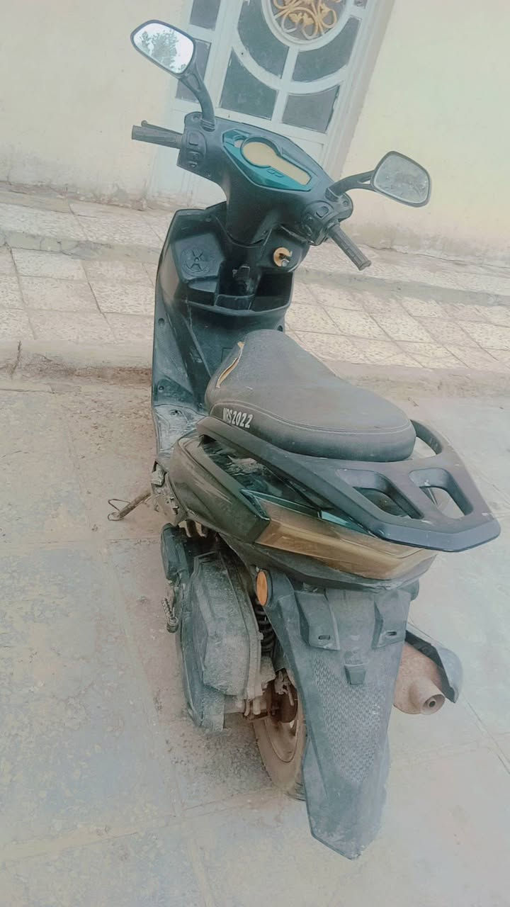 دراجه سكني للبيع نظيفه مامفتوحه مابيه اي نقص محافظة الديوانية سعر 250بيه مجال استفسار على هذا الرقم ***********
