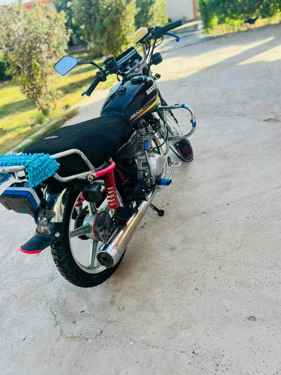 السلام عليكم اخوان ماطور ايراني للبيع موديل 2020اوراقه موجوده مكفول كير محرك كهربائيات كامله شغاله مكان صلاح الدين الاسحاقي السعر 500 وبيه مجال شي قليل اتصل وبيك خير ودلل ‏‪***********‬‏
