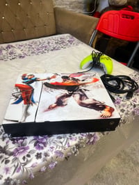 XBOX One X • نضيف • مستعمل قليل
