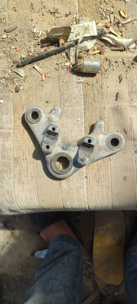 السَلٱمٌ عـَلـْيگم غراض اربعة كير لبيع مكان الكادمية كلمن وسعرة


**إذا كنت صاحب هذا الإعلان وتريد حذفه لأي سبب، رجاءا أرسل رسالة إلى الدعم الفني**