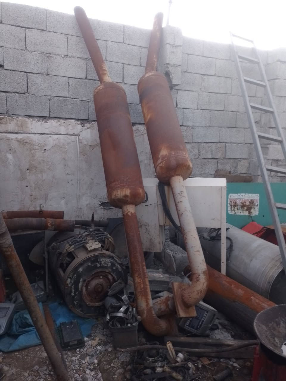 كور سيعر  واحد 70الف
بانكه مولده 75الف
شنسي 350الف 
اكسوز سيعر قتعه واحد 200الف
***********
