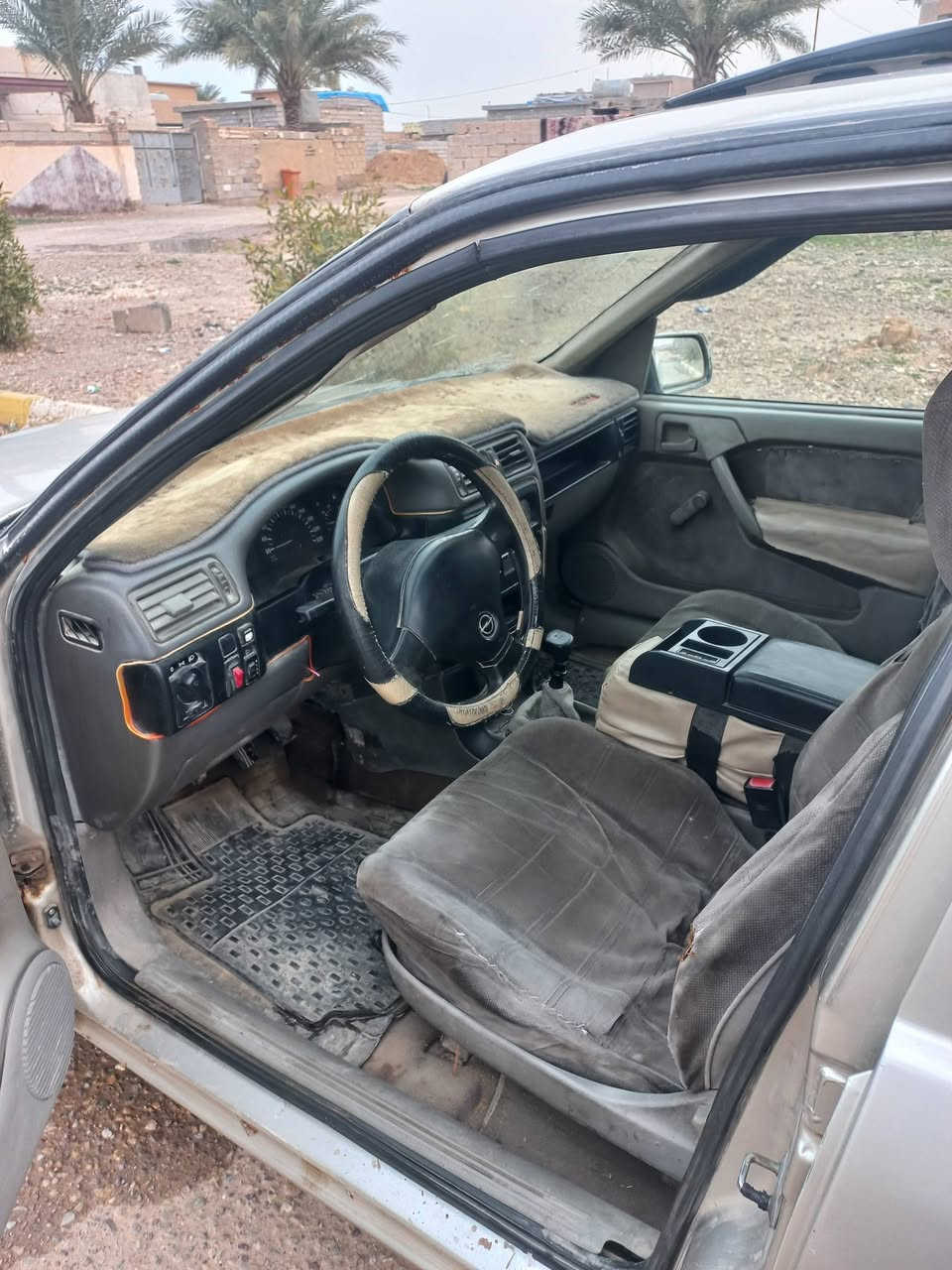 يالله وبل فكتره مديل  92 محرك جديد وكير خير من الله  خياس مسمكره  كهربايات كله شقاله  سنويه 28  رقم صلاح الدين  شرط التحويل  مكاني مكيشيفه   السعر 30 بيه مجال ***********
