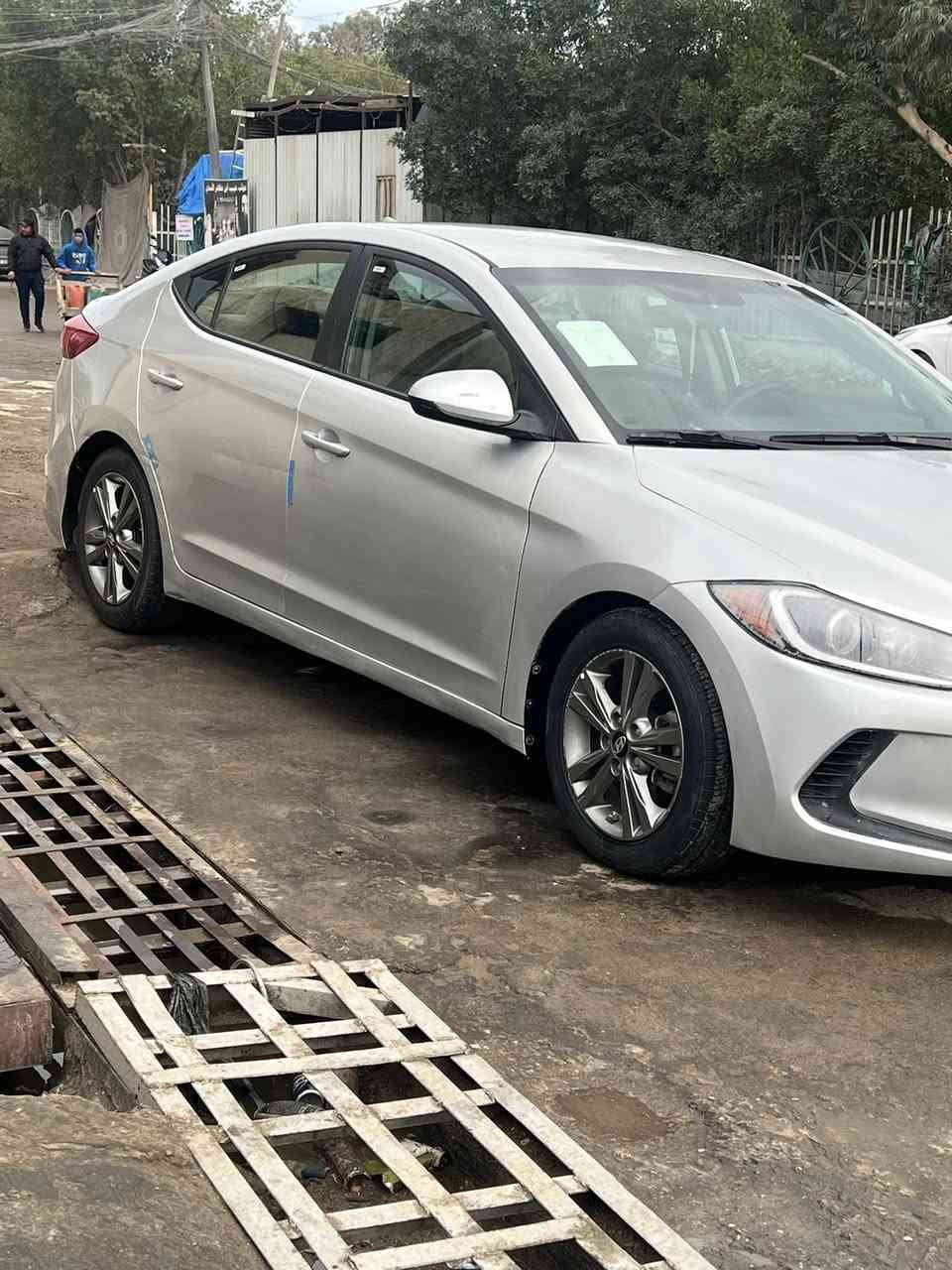 السلام عليكم النترا موديل 2017 رقم اربيل هرتها ماساقطة سيارة بيها اربع قطع صبغ مكانها بغداد مدينة الصدر السعر ١١٠ وبيها مجال 
الشراي يتصل ***********
