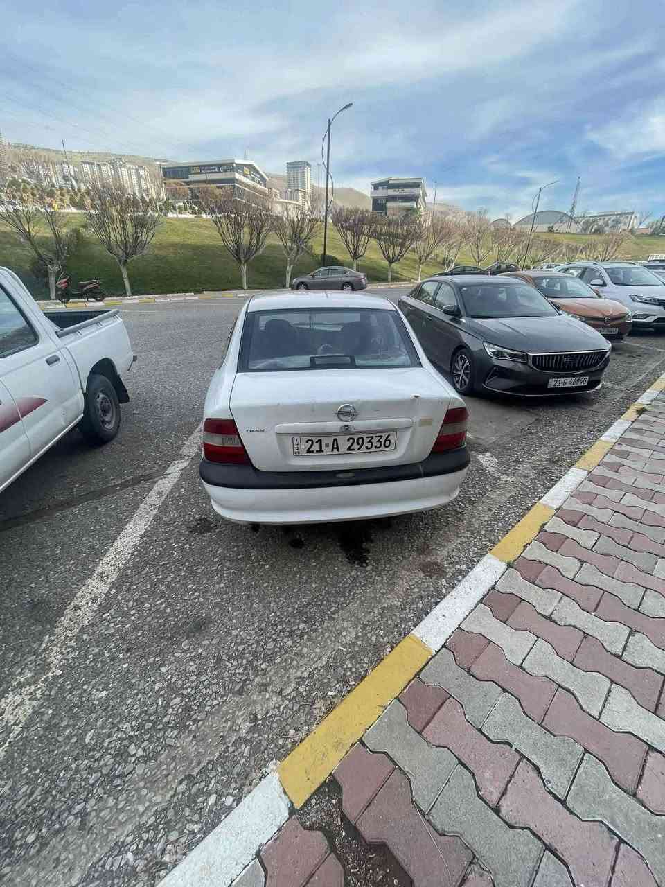 سيارة اقل ٤٠ ورقة🔥🔥
للبيع اوبل افكترا مديل 1997
محرك 1800 
تحويل مباشر
رقم سليمانية

السعر علق بكلمة تم ويوصلك السعر بثواني 🤖🤖

كير عادي 
سنويه 2029تنتهي
 تحويل مباشر
بيه صبغ بلجاملغ السكن 

للتواصل الرقم 
***********

لعرض سيارتك راسلنا خاص✅
