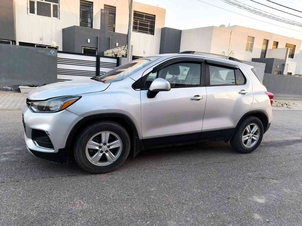 السلام عليكم
🚗 للبيع شيفروليه تراكس 2021
Chevrolet Trax – وارد أمريكا 🇺🇸
🔧 المكينة: 1.4 توربو
⚙️ الگير: أوتوماتيك
🚘 الدفع: أمامي
👥 5 ركاب
⛽ اقتصادية بالبنزين
📱 شاشة + Apple CarPlay & Android Auto
📷 كاميرا خلفية
🔊 بلوتوث / USB
🛡️ ABS
⚠️ ملاحظة: الإيرباكات لا تعمل
📞 للاستفسار: ***********
مكاني النجف الاشرف
💰 السعر: 135$
