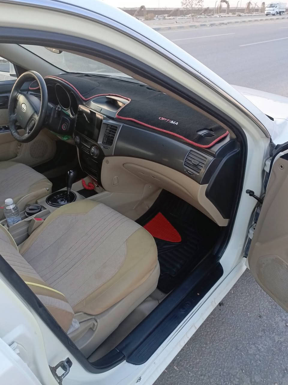 السلام عليكم كيا اوبتيما 2010 خليجي فول عده البصمه مكفوله عده الجاملغ الأيمن صبغ بدون دواخل حداديه استوني امسويه امامي خلفي تبريد ثلج السياره جانيه صارلي سنتين بس كردي اتريد تحويل اتريد وكاله السعر 123او بيه مجال ***********

