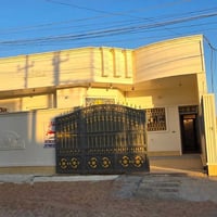 دار طابق واحد للإيجار مساحة ٢٤٠ متر في  5كيلو بالشراع مقابل الملعب سبا...