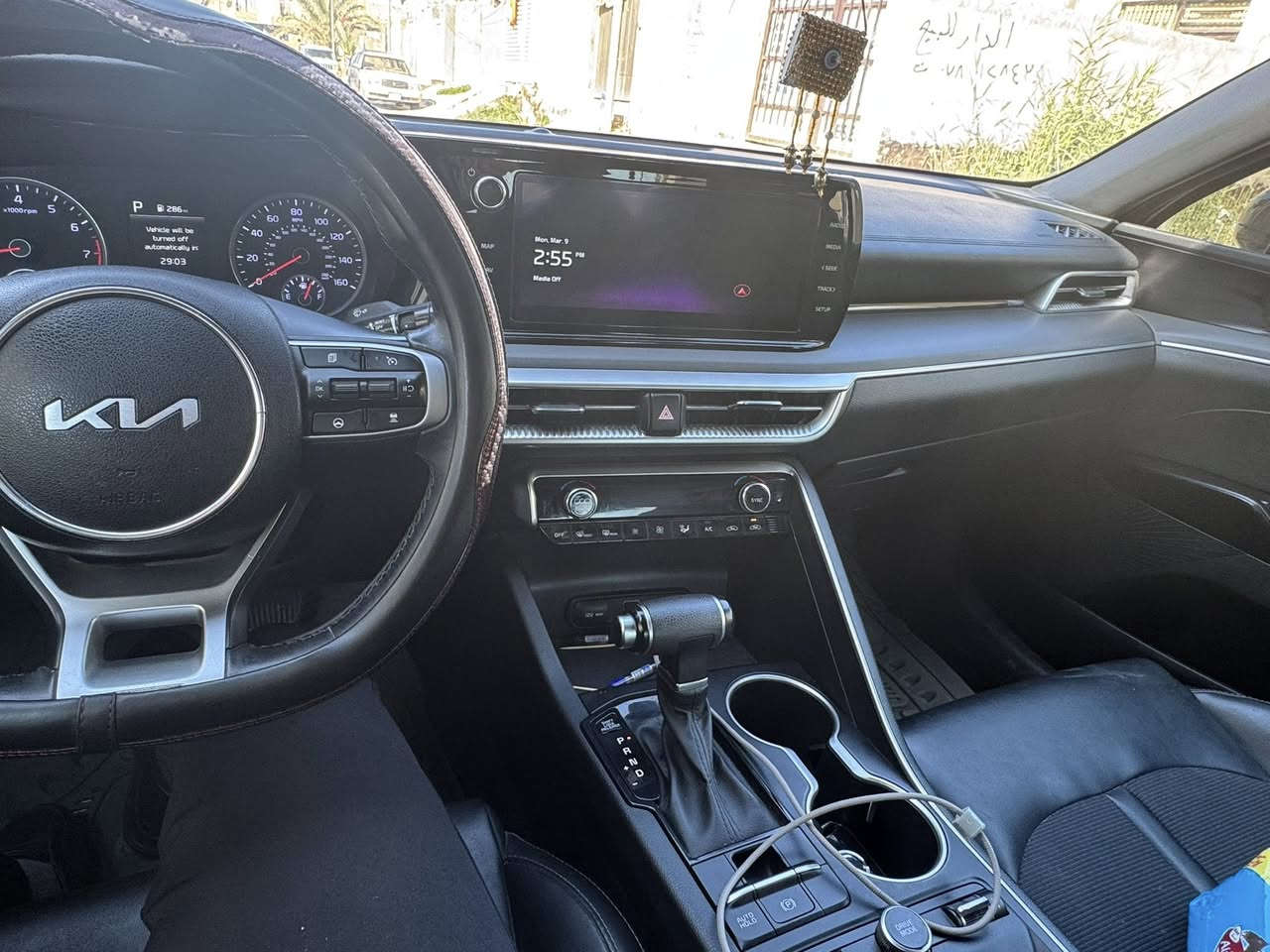 موديل ٢٤ رقم بغداد باسمي فول مواصفات جيتي لاين ١٦٠٠ تيربو ماشيه ٤٠ الف السعر١٨٥ وبيها مجال الاتصال على الرقم ***********
