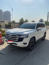 لاند كروز GXR • ٢٠٢٣ • ٩٠٠٠ كم