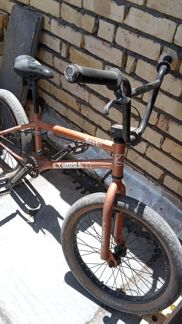 بأيسكل BMX مال حركات ولعب حته التاير نفس لون البايسكل أخذته ب 200 وهسه عارضه ب 150 وبي مجال قليل كربلاء البوبيات


**إذا كنت صاحب هذا الإعلان وتريد حذفه لأي سبب، رجاءا أرسل رسالة إلى الدعم الفني**