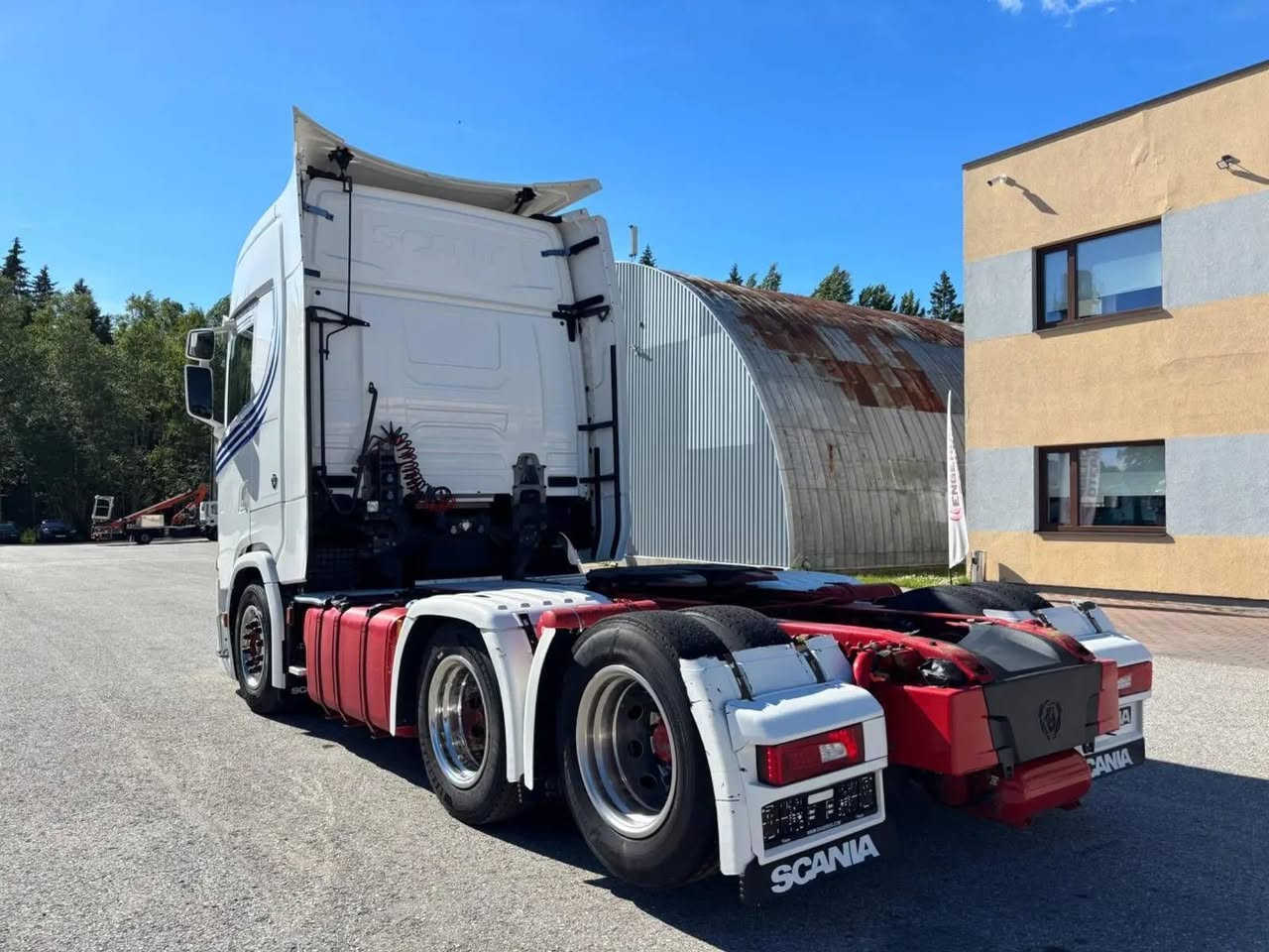 Scania S580
سنة الصنع 2019
ممشى 775.000 كم
ناقل حركة أوتوماتيكي 
قوة المحرك 581 حصان 
نظام المحور 6×2
رتايدر كامرة حساسات 
ثلاجة مايكرويف
كفالة من كلشي 
السعر 570 ورقة
شامل نقل وكمرك


**إذا كنت صاحب هذا الإعلان وتريد حذفه لأي سبب، رجاءا أرسل رسالة إلى الدعم الفني**
