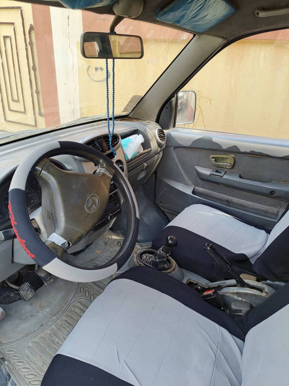 سيارة شانكهاي صيني 7 راكب رقم خصوصي نينوى صدامي سنوية 2019 مكينة نظيفة كير نظيف طخم تاير جديد وكل الكهربائيات شغالة مابيها اي نقص موديل 2006 شرط التحويل بدون وكالة السعر 25 ورقة للاتصال : ***********
