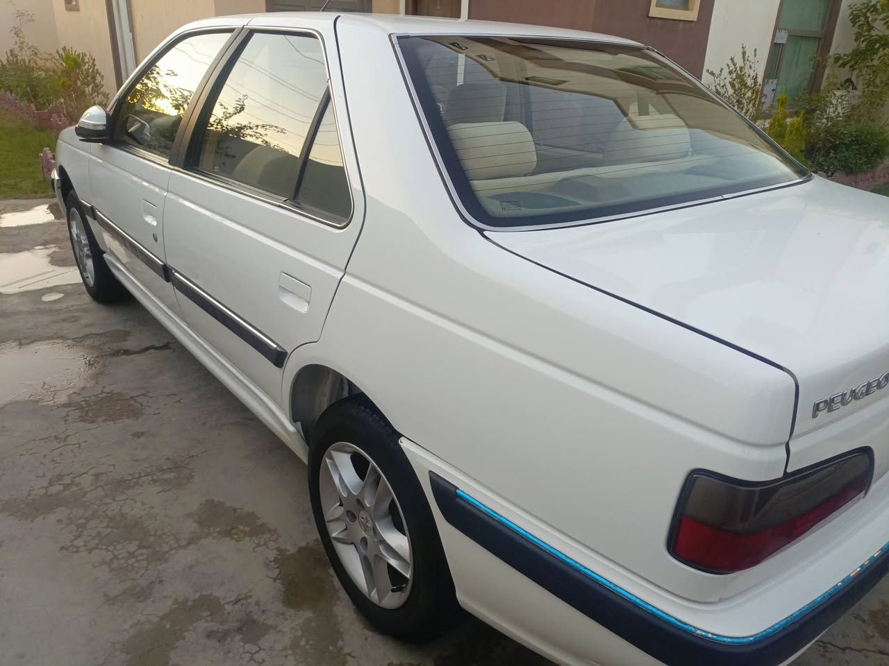 السلام عليكم بيجو بارص موديل ٢٠٢٤ رقم بغداد انكليزي حره مداور ثاني يوم ماشيه ٦٠ الف مكان سياره نجف سعر ٨٢ بيه مجال ***********
