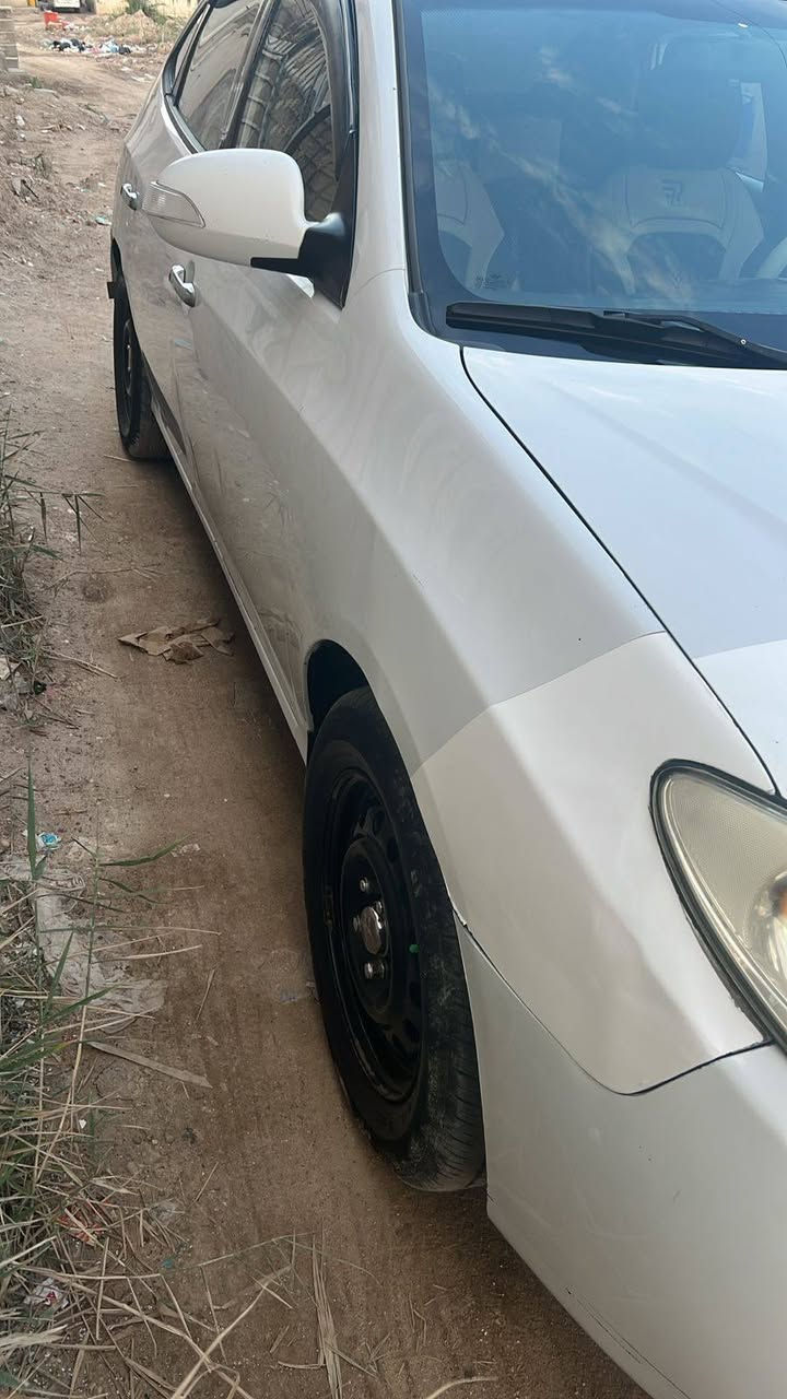 السلام عليكم النترا مقدس خليجي موديل 11 مكينة 1600 مكينه وكير كفالة حداديه تبريد تخم تاير كهربائيات كلهن كفاله بيها باب خلف السايق ضربه مصلح والبنيد بي بارد شبر سيارة بدون اي قطعة تبديل كله ليبل واحد سنويه ل28 بسم صاحبي 
ملاحظة بيها جم خياس بسيط كلش 
للستفسار اكثر اتصل او واتساب تدلل انا مكلف بنشر      رقم/ ***********.  
العنوان البصرة مناوي لجم
السعر/ 88 وبيها مجال قليل البصرة, العراق
