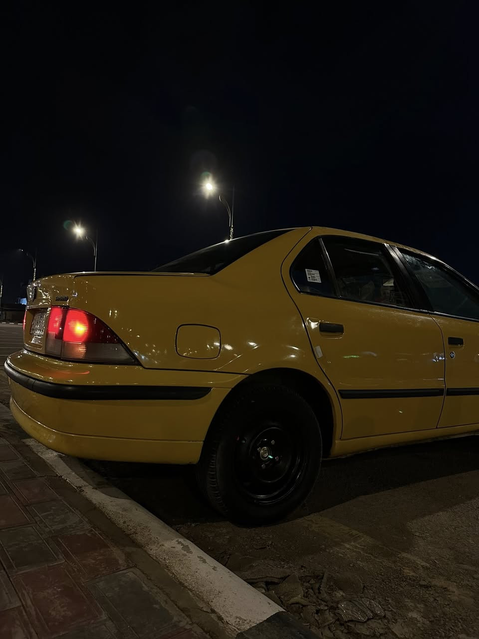 سياره سمند البيع موديل 11 مكفوله من صبغ وضربه مكينه وكير كفاله لا تنقيص ولا تبخير صدر كله جديد امامي خلفي تبريد  منضومه جديد ثلج تبرديدهه داخل نضيفه سعر42بيهه مجال بصيط مكاني كربلاء سيف سعد قرب سيد الاسعار***********
