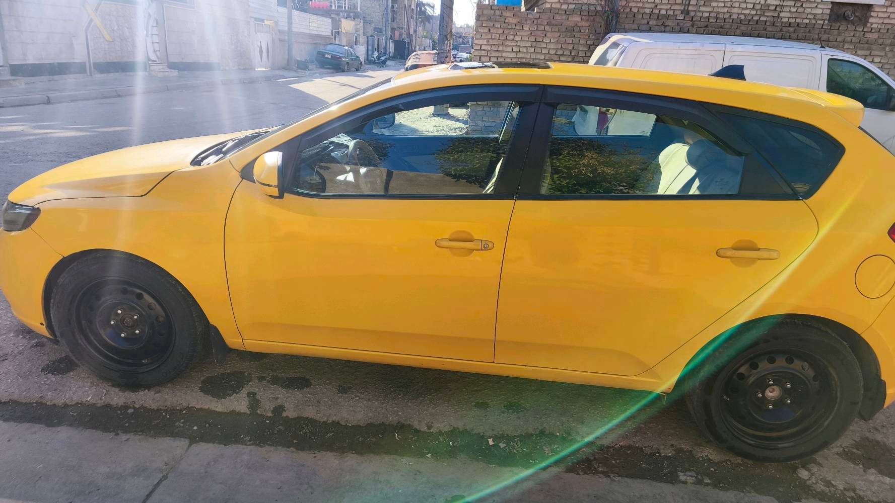 السلام عليكم 
فورتي موديل 2011 محرك الفين دوش حادثها قطعة وحدة مال امريكا
كير محرك كفالة بلادي
تبريد تدفئة شغال 
فول مواصفات تحكم ستيرن جهتين فتحة اشاير مري
رقم بغداد انكليزي هزة جديدة 
صدر كامل جديد مع ضمان 6 شهر
مشط ستيرن جديد مع ضمان 6
بور ستيرن جديد كامل 
مجاول وبلكات ونوزلات جدد
دوشمة ومنظومة لايت LED كاملة
جامة أمامية اصلية جديدة 
تخم تاير جديد 
مصفرة غرامات وهيئة
السيارة ماعايزها ربع دينار نظيفة وجديدة بمعنى الكلمة
العنوان بغداد الدولعي
***********