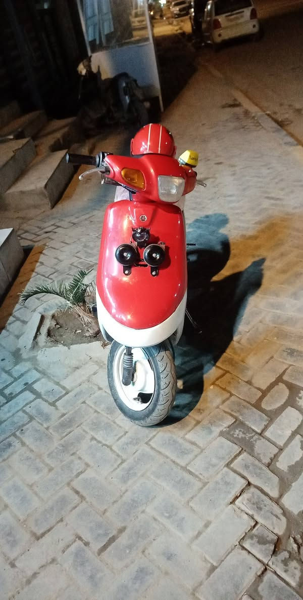 بطة خطين جاهزة سلف هندر كهربائيات شغالة من الطول للطول شاصي كفالة مفتوحة مرة وحدة ع ايدي تجفيتتها كلش حلوة مكينة ناعمة شلعة ومعدل مرتبات
اشاير يمين ويسار + 4 اشاير
 + لايت + هورن + سلف كلة شغال 
بريكات امامي خلفي شرط خياط بالمكان 
دراجة شوفت العين نازكة مرتبة سعرها 300 وبيها مجال
مكانها #ديوانية مركز المحافظة


**إذا كنت صاحب هذا الإعلان وتريد حذفه لأي سبب، رجاءا أرسل رسالة إلى الدعم الفني**