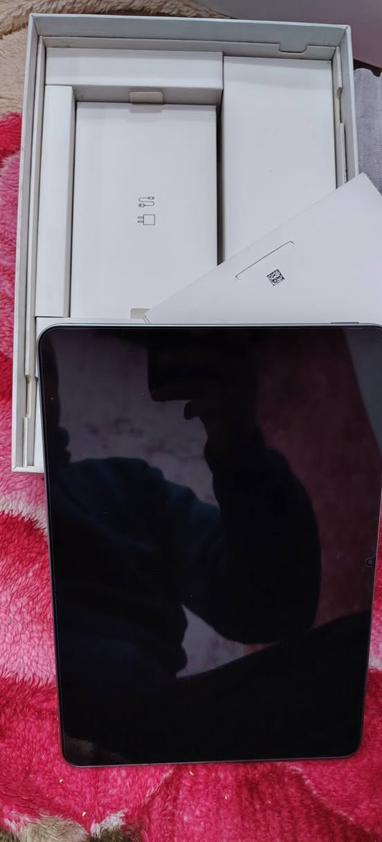 شاومي باد 7 مستخدم ٣ شهور الذاكرة ٢٥٦ سناب دراغون فئة فلاك شب الهيرتزيه مال الشاشه 144 ويدعم 90 فريم بالببجي شخط واحد مابي فول نظافه ولا شخط بي نهائيا  كارتونه وشاحنه وبي لزكة للشاشه مكاني بغداد
*********** واتساب
