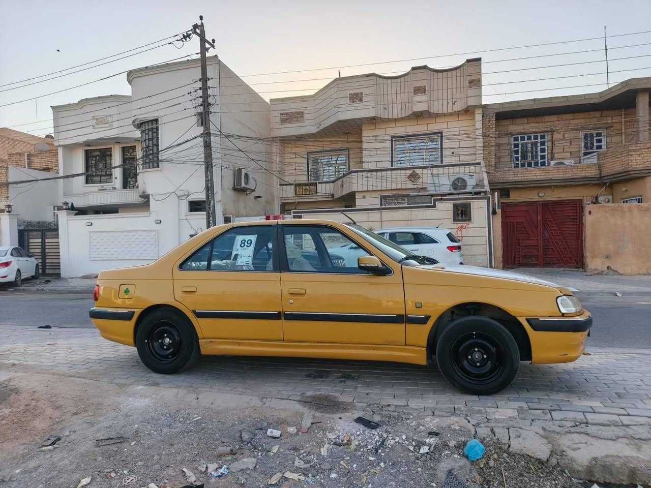 سلام عليكم بيجو بارص مديل 2015 سياره كفاله ما عده 
شبر جاملغ الوره مكاني كربله رقم بغداد تحويل ثاني يوم مصفر هيئة و غرانات السعر 43 وبيها مجال حك جيه سياره انضف من صوره *********** هذا رقمي
