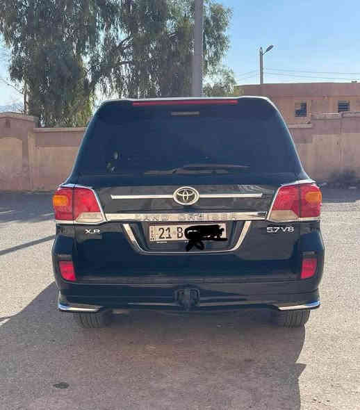 .                               
تۆیۆتا لاندگرۆزەر(وەنەوشە): مۆدێل 2012

ڕەشی قەتران 
مواسەفات : 8 پستۆن ، بەسمە ، سڵایت ، بۆیاغی نیە دەعامی بۆ دەعامی بەشەرت چوار تایەی لۆکی لەژێرە 

سەنەوی و ژینگەو ڕێگاوبانی هەتا 2030 تازەیە گێڕ و مەکینە و تەبرید و بەناوکردن و غرامە هەمووی بە شەرت 

نرخ : 365$ مەجال

ژمارەی خاوەنی سەیارە☎️ ***********

~~~~~~~~~~~~~~~~~~~~~~~~~~~~~~~~~~~~

تويتا لاندگروزر ونوشة مودل 2012 
اسود قطران 
مواصفات 8 سلندر بصمة -صلايت -مابيه صبغ دعامية للدعامية بشرط 4 تايرات بشرط 
سنوية والفحص  لغاية 2028
گير والمكينة والتبريد بشرط
والسعر _365  وبيه مجال
رقم الهاتف _*********** السليمانية
