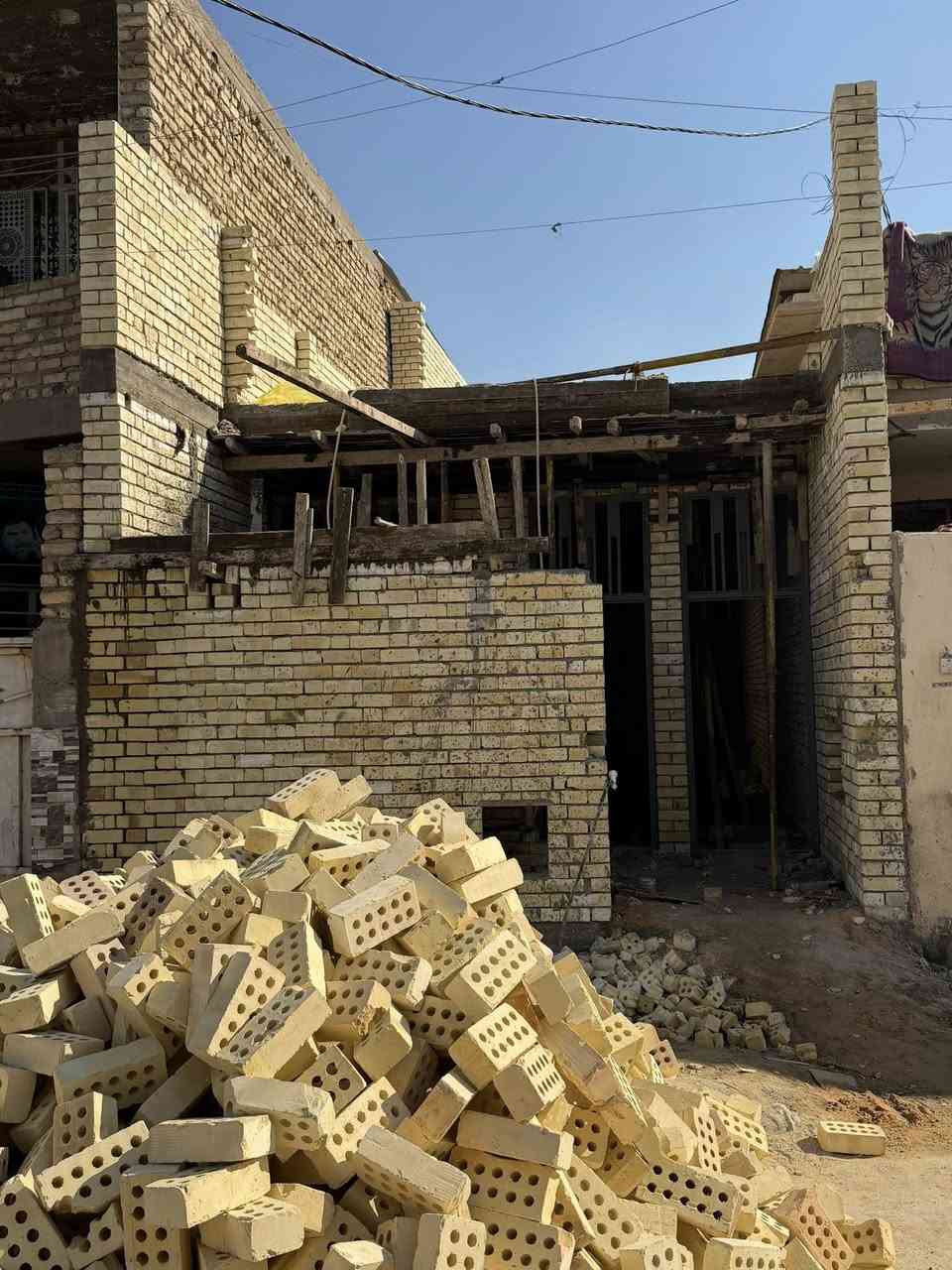 إسلام أعليكم هيكل
100 متر منطقت حي الكوفه للستفسار ***********
