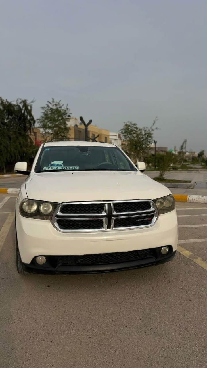 للبيع دورنكو 2012  رقم كربلاء دولي باسمي سنويه جديده السياره وارد كندي بيها طخه بالبدنه ورش صبغ بسيط والسياره جاهزه للاخير كير محرك تخم تاير تبريد ثلج باتري جاهزه للاخير مكان الناصريه رايدها ب١٧٠ وبيها مجال ناصرية, ذي قار


**إذا كنت صاحب هذا الإعلان وتريد حذفه لأي سبب، رجاءا أرسل رسالة إلى الدعم الفني**