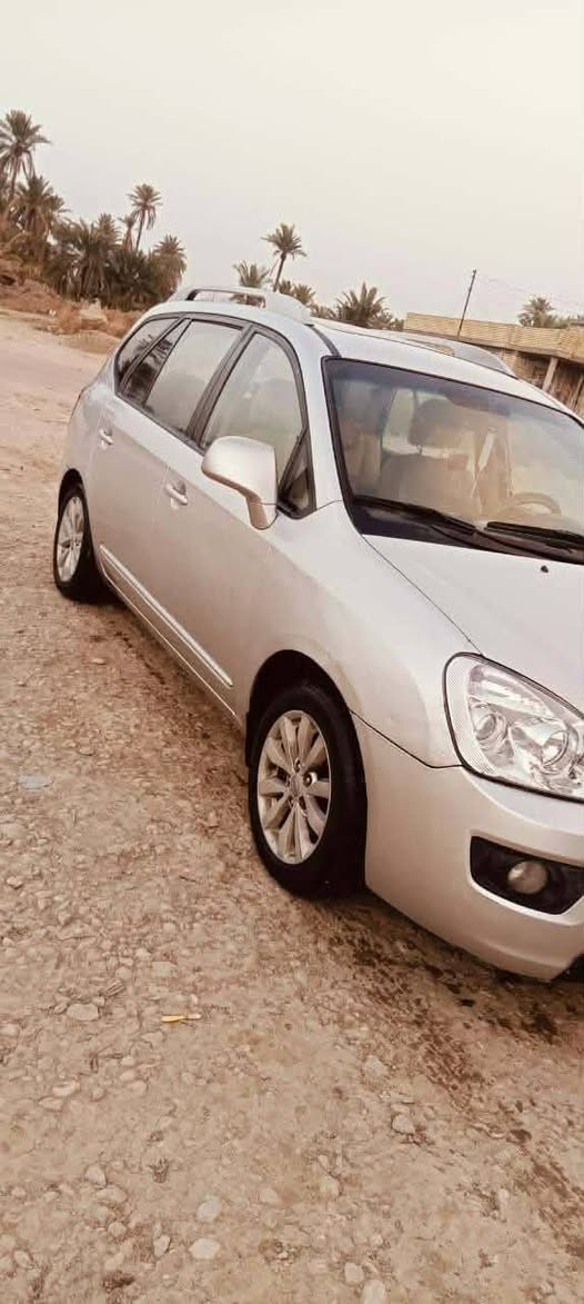 السلام عليكم كيا كارنز 2012رقم بغداد السياره بيه مكانات صبغ لا فتح ولاتبديل محرك 2000كير محرك خير من الله تخم تاير السياره مال جناي السعر 125وبيه مجال حق الجيه مكان السياره ديوانيه للاستفسار الاتصال ***********
