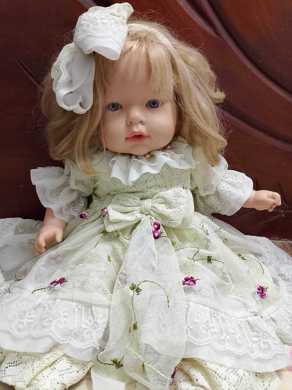دمية جيلاتين عيون زجاجية معطرة
البدلة وتفاصيلها شغل ايدي 🥰


**إذا كنت صاحب هذا الإعلان وتريد حذفه لأي سبب، رجاءا أرسل رسالة إلى الدعم الفني**