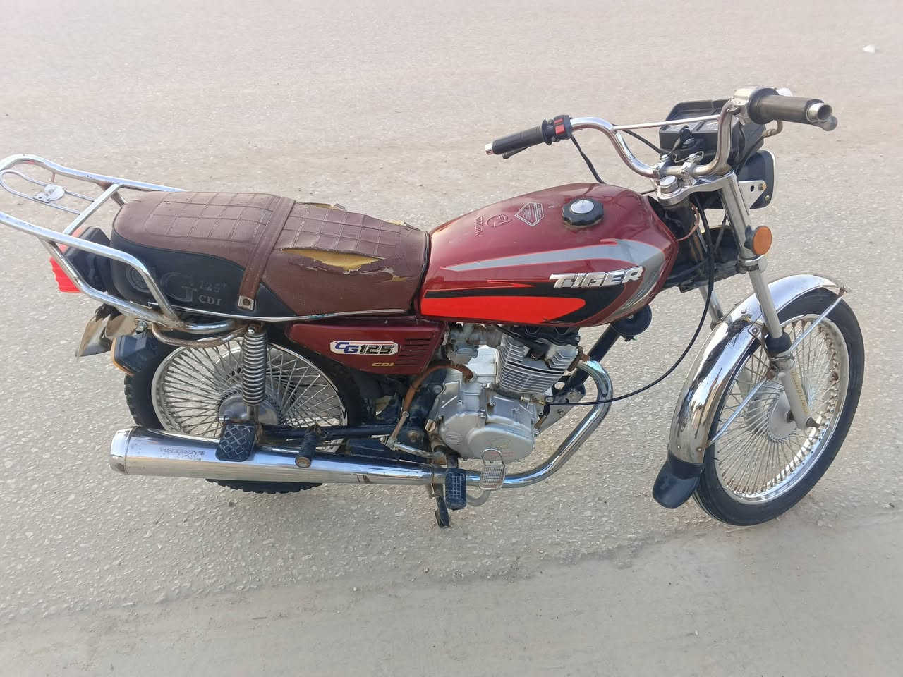 سلام عليكم 
دراجة تايكر اوراق اسكنر للبيع الدراجة جاهزه ومكينتها ناعمه سعرها ٤٥٠ شراي هذا رقمي ***********  مكاني كربلاء الحسينية
