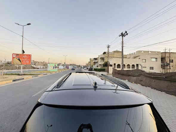 السلام عليكم. تيوتا سينا. للبيع
مديل ٢٢ محرك ٢٥٠٠ هايبرد. سياره حادثها بسيط. بس بيها كلير من امريكا سياره نضيفه جدا. وكاله مضمونه او تحويل. سياره فول مواصفات. فتحه بصمه كشن كهرباء شحن واير ليس وبعد بيها اهواي مواصفات. مكانها بغداد حي الجهاد.  صوره للحادث والسونار. منشور. السعر. 235. وبيها مجال للشراي. للاستفسار ***********
