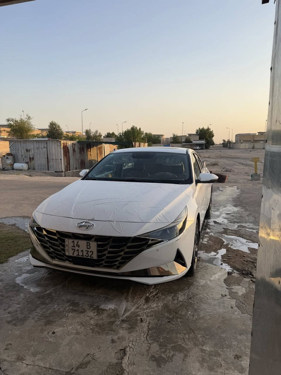 السلام عليكم النترا 2023 خليجي فول السياره نضيفه ومال بيت السياره بيه بارد زغير بل البنيد وباقي السياره كفاله السياره ماشيه 73  مكان السياره بصره 
سعر السياره 168 وبيه مجال
رقم الهاتف ***********
