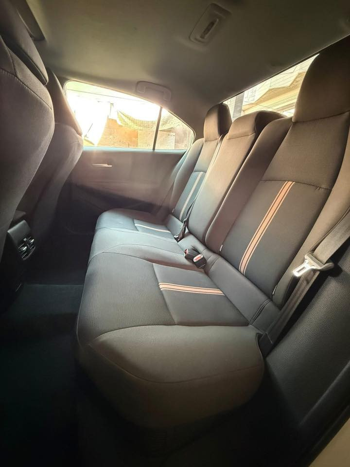 تويوتا كورولا  2025 شكل الامريكي  فول مواصفات بعدها زيرو  ماشيه 5  الف  سعر  158
محرك 1800 هايبرد 
تبريد قطعتين
مواصفات :
بصمه + بصمه ابواب 
فتحه 
سبايدر 
كشنات جلد اسود 
رادار + تحديد مسار + قيادة ذاتية
هاند بريك كهربائي + لايت زينون
عداد ديجيتال
درايف مود + أوتو هولد
فل سيستم إيرباك + مانع تصادم + مانع انزلاق
رقم بغداد باسمي
عنوان بغداد          سعر  158
***********
