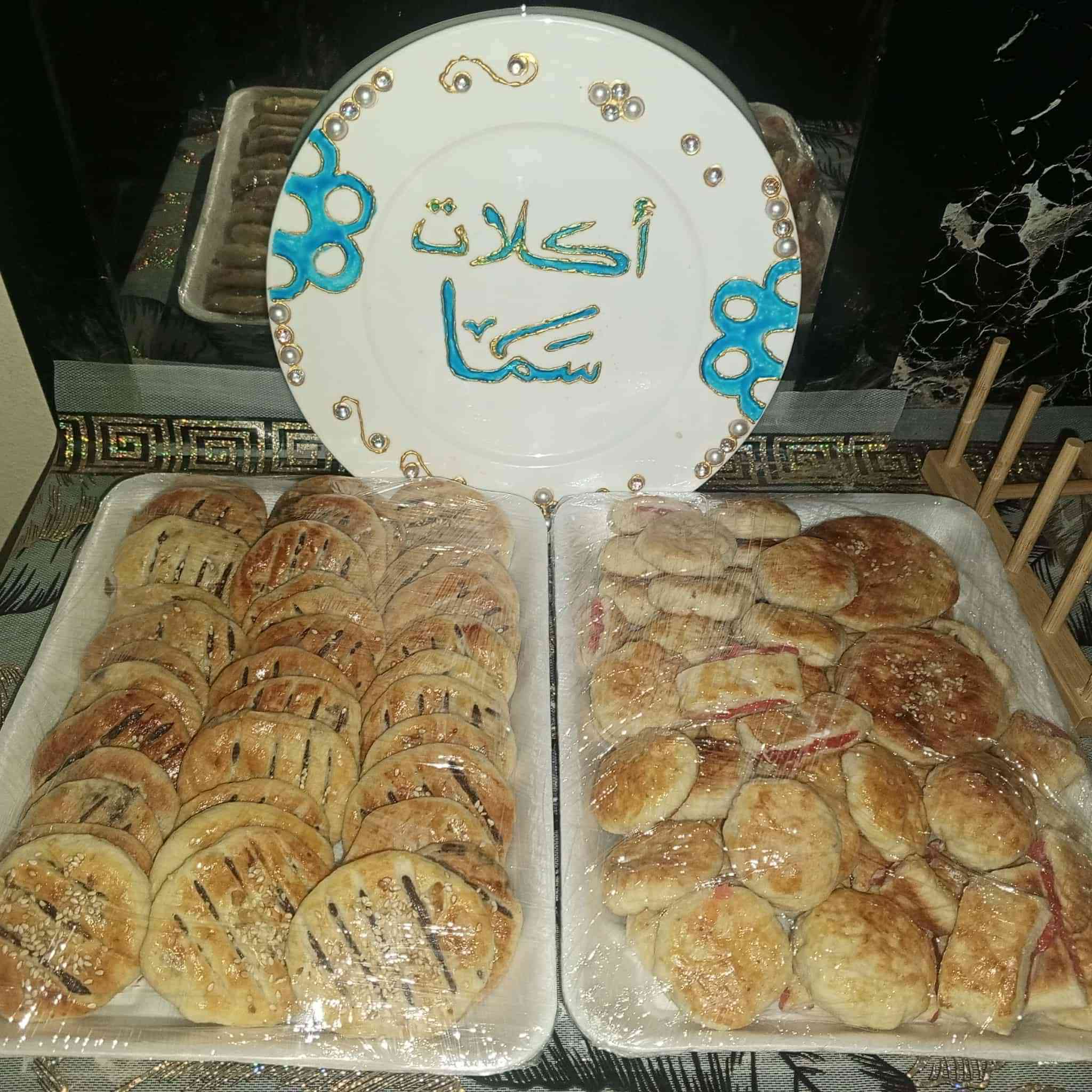 🎉✨ العيد بدون كليجة… مو عيد 😋
ريحة الهيل والسمسم، وحشوة التمر اللي تذوب بالقلب ❤️
كليجتنا معمولة بحب حتى تكون ضيفة سفرتكم بالفرحة والطعم الأصيل 🌙🥮
اطلبوا كليجة العيد وخلو الحلوة تكمل جمعتكم 🤍✨
#كليجة_العيد #حلويات #عيدكم_مبارك #طعم_العيد


**إذا كنت صاحب هذا الإعلان وتريد حذفه لأي سبب، رجاءا أرسل رسالة إلى الدعم الفني**