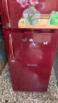 شباب ثلاجه نضيفه وتبريد مالها يخبل ثلج وكلشي موضح بل فيديو مكاني بغداد...