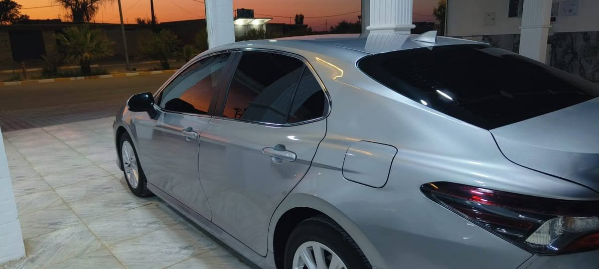 كامري ال اي موديل 2023 منفيس ترقم كافة المخافضات ماعده القليم بدون صبق كلين ماشيه 26الف السعر 2دفتر وبيها مجال بصيط قابل للتفاوض  للبيع نقد فقط مكان السياره ناحية الزاب اصبيح الخميسات التصال ***********
