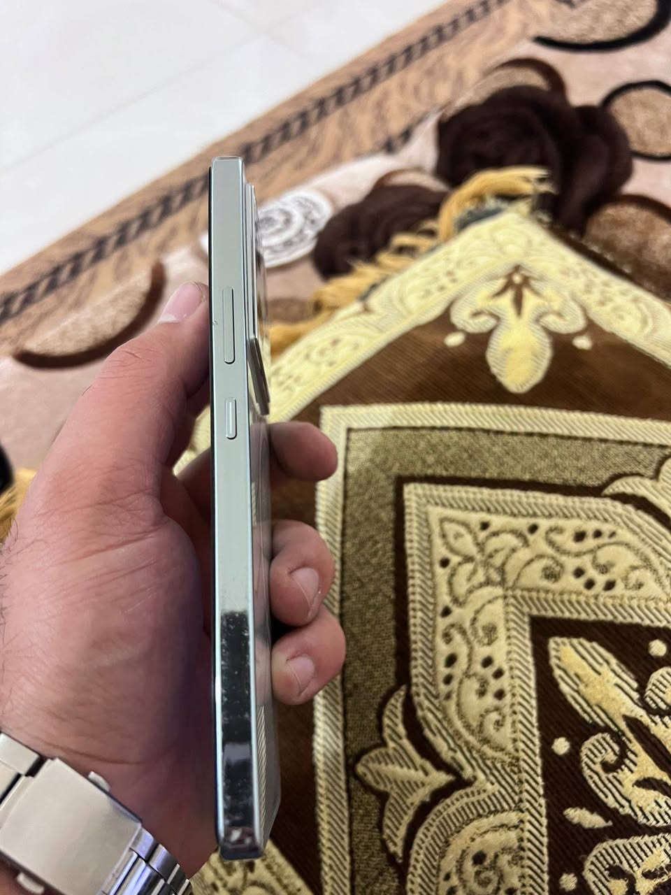 جيتي 20 برو ذاكره 256 رام  12+6 جدا قوي وجهاز بعده جديد بلادي ببجي  120 فريم مراوس ب ايفون حسب القناعه تواصل خاص


**إذا كنت صاحب هذا الإعلان وتريد حذفه لأي سبب، رجاءا أرسل رسالة إلى الدعم الفني**