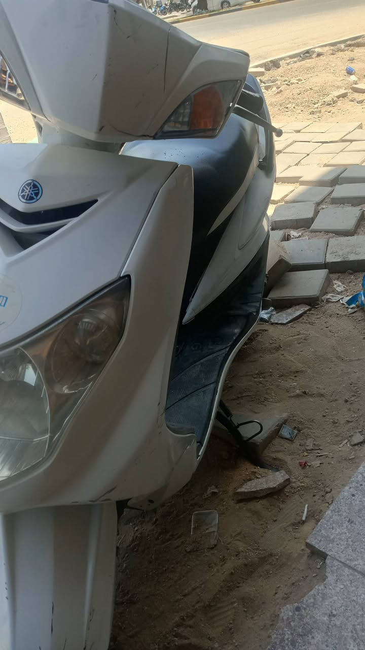 السلام عليكم سكنس فحل كابريتر دراجه نضافته احله من الصور كفاله المكينه بلاد دراجه  سعره 550وبيه مجال مكاني بغداد  ***********
